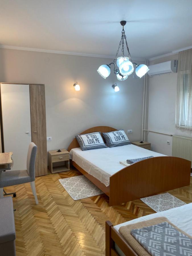 อพาร์ตเมนต์ 2 ห้องนอน 1 ห้องน้ำส่วนตัว ขนาด 64 ตร.ม. – ตูตูโนวิซ ปอดรุม Apartment นิส ภายนอก รูปภาพ