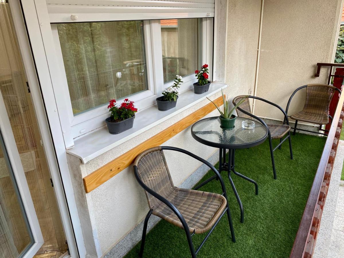 อพาร์ตเมนต์ 2 ห้องนอน 1 ห้องน้ำส่วนตัว ขนาด 64 ตร.ม. – ตูตูโนวิซ ปอดรุม Apartment นิส ภายนอก รูปภาพ